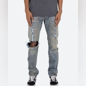 Mnmi Distressed Relaxed Fit Jeans